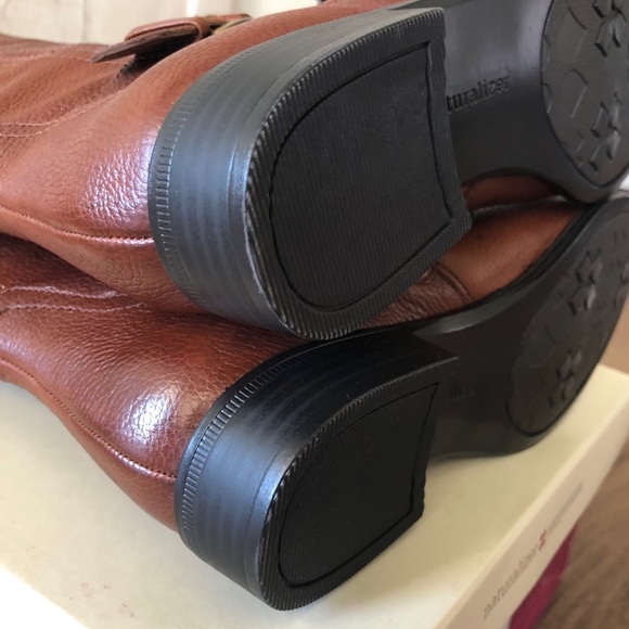 NIB Naturalizer Jean Boot (Banana Bread) - Picture 11 of 13